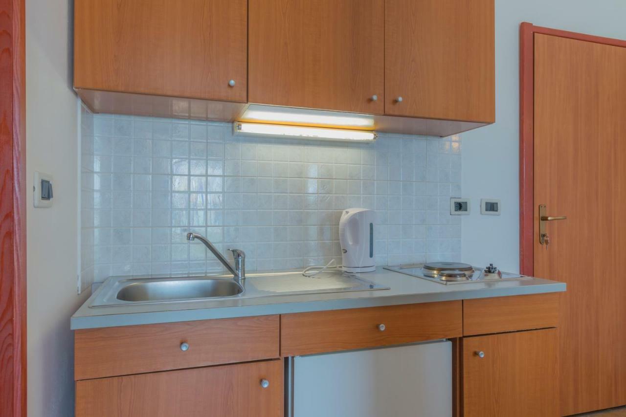 Apartments Riva Medulin Exterior photo